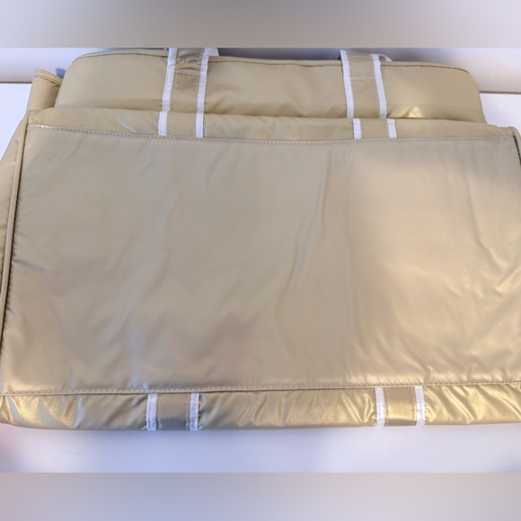 Lug Rover - Picture 3 of 4